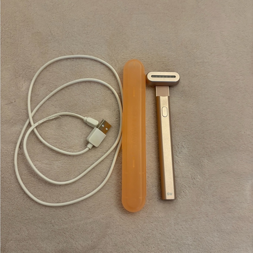 Solawave red light skincare wand